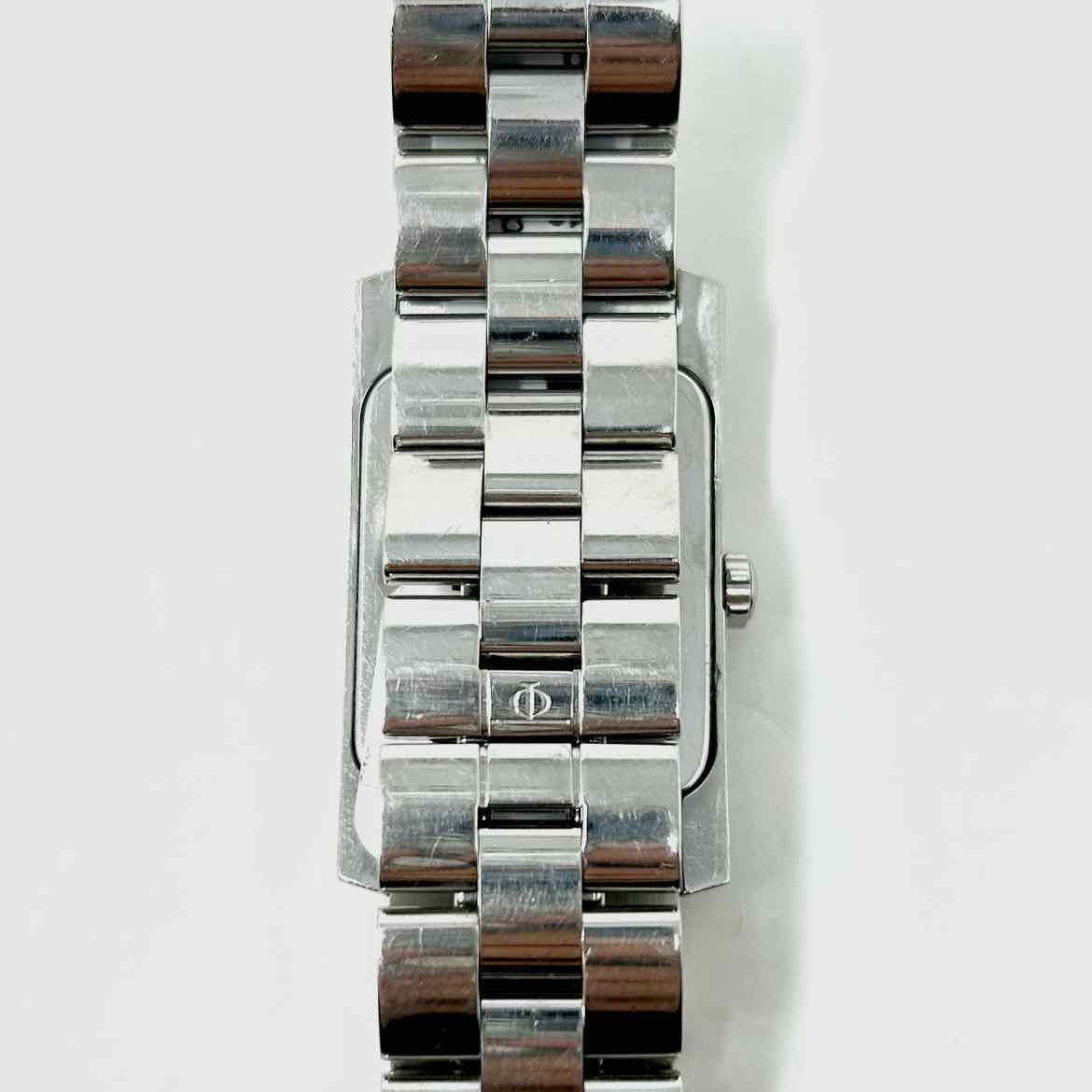 BAUME & MERCIER Hampton MV045065 Stainless Steel Silver Rectangle Anaolog Watch