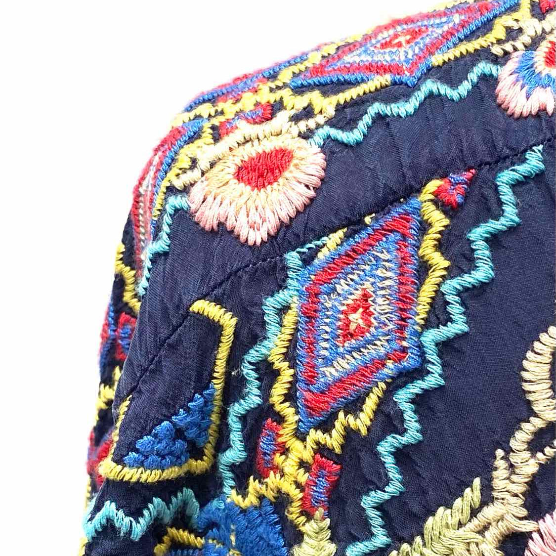 johnny was Women's Navy Size XL Button Down Rayon Embroidered Short Sleeve Top