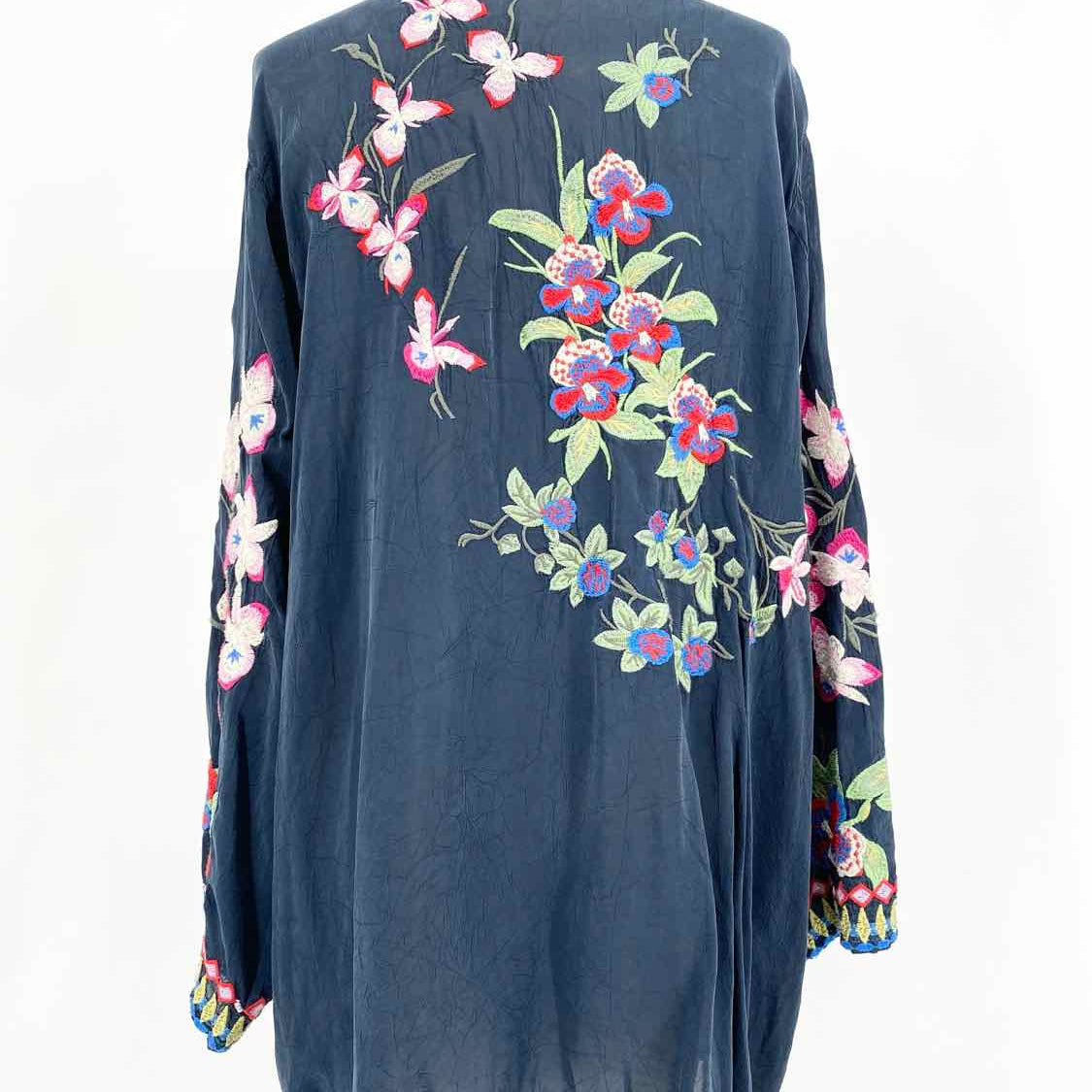 johnny was Elsarose Women's Navy Size 2X 1/2 Button Embroidered Long Sleeve