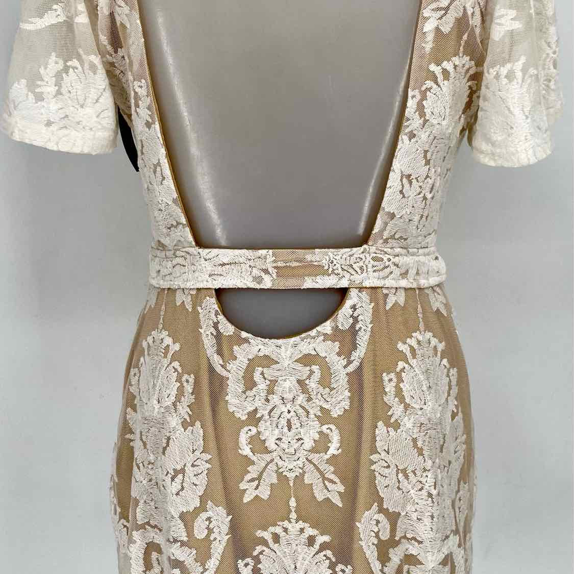 For Love & Lemons San Marcos Women's White Size M Backless Lace Dress