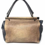 HALSTON HERITAGE Bolso satchel de cuero desgastado con solapa en color topo/negro