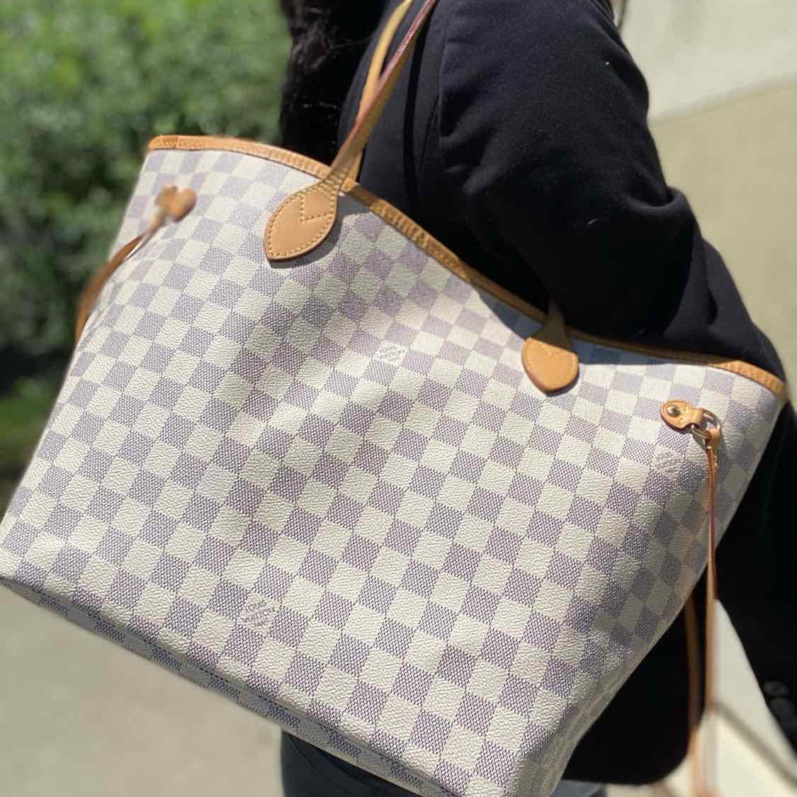 LOUIS VUITTON 2014 Neverfull MM Coated Canvas Blue White Damier Azur Tote