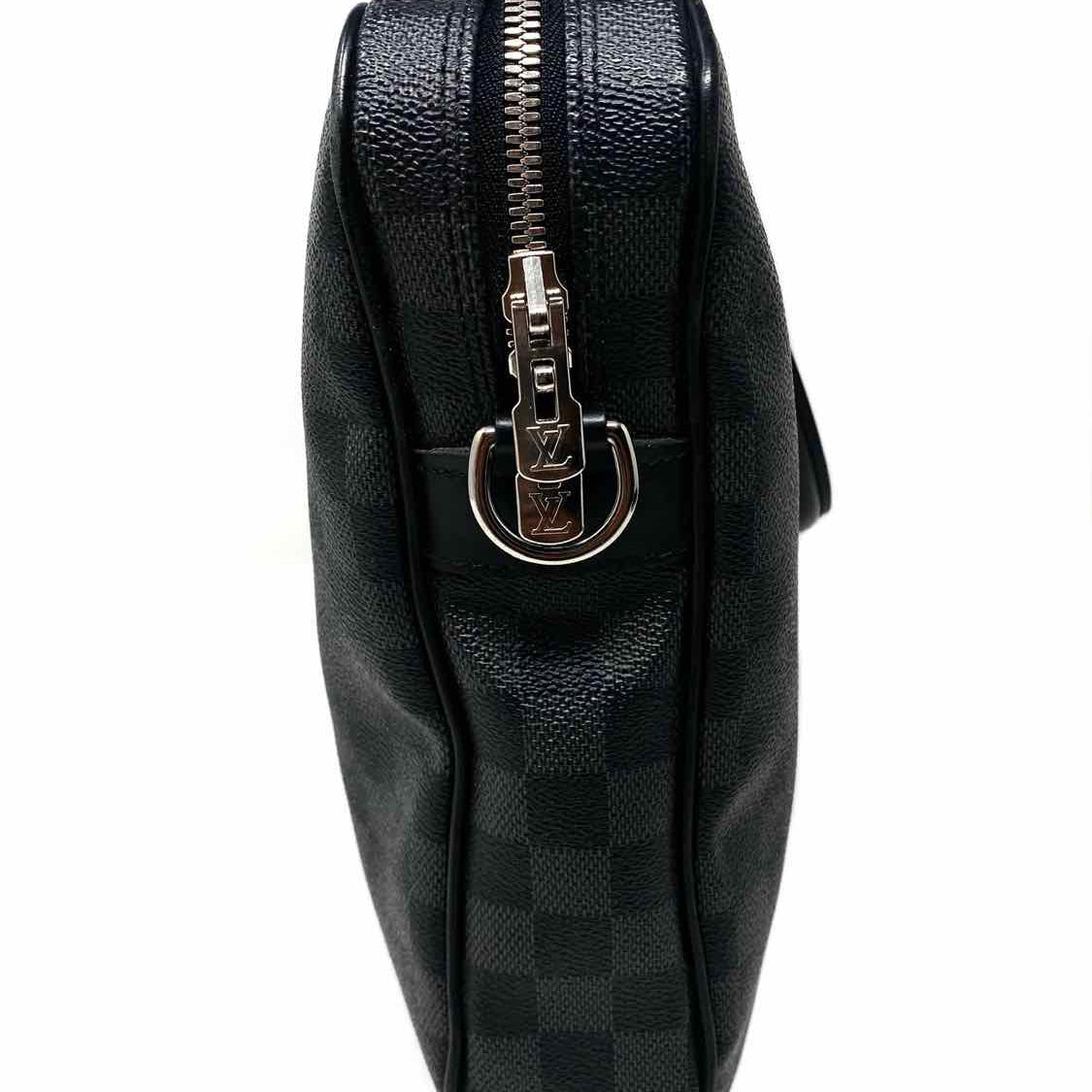 LOUIS VUITTON Coated Canvas Charcoal Damier Graphite Messenger Bag