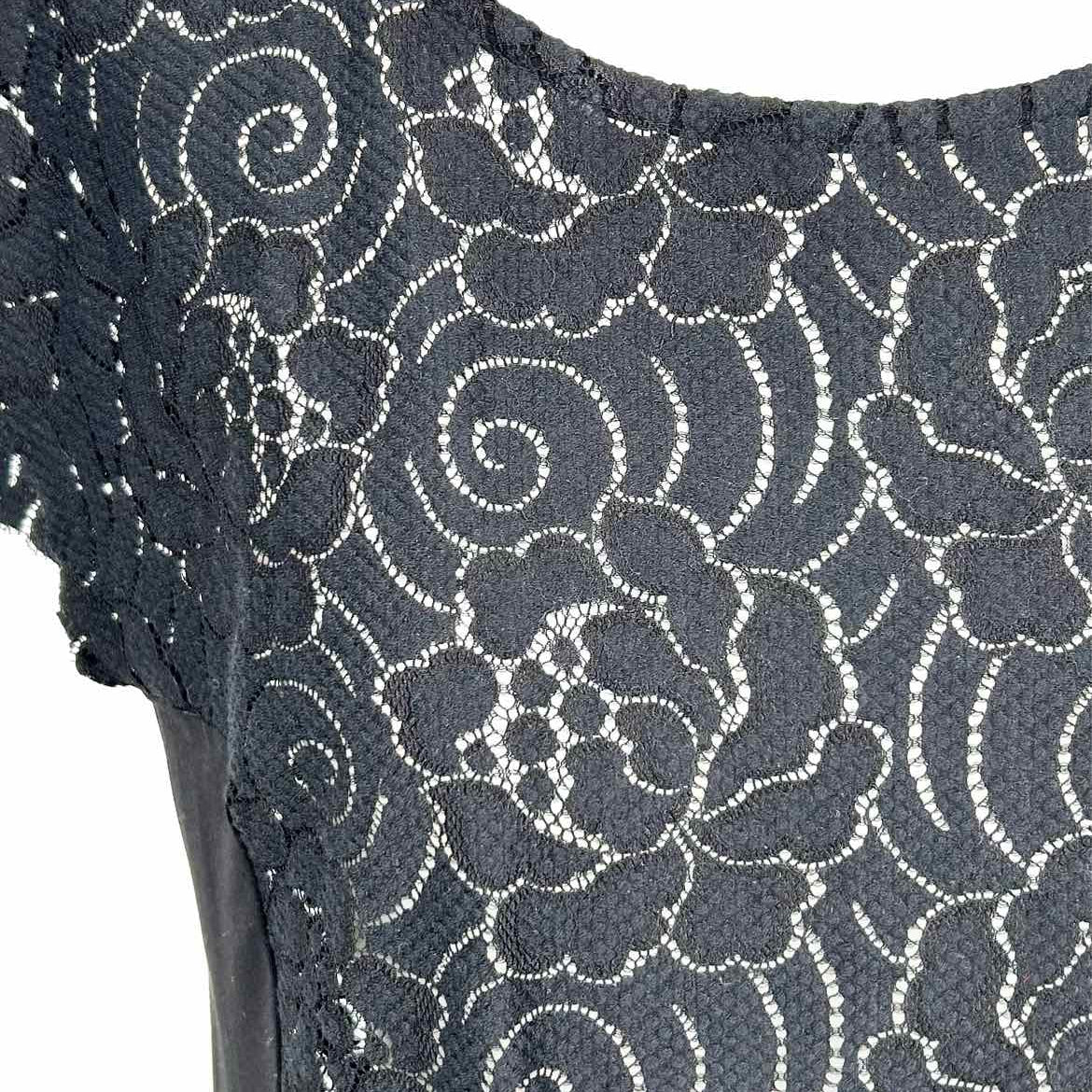 NOR Denmark Women's Black Sheer Floral Size 2 Short Sleeve Top
