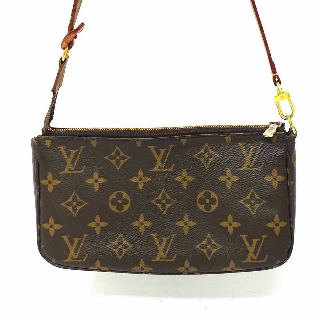 LOUIS VUITTON 2020 Pochette Accessoires Brown Zip Monogram Shoulder Bag