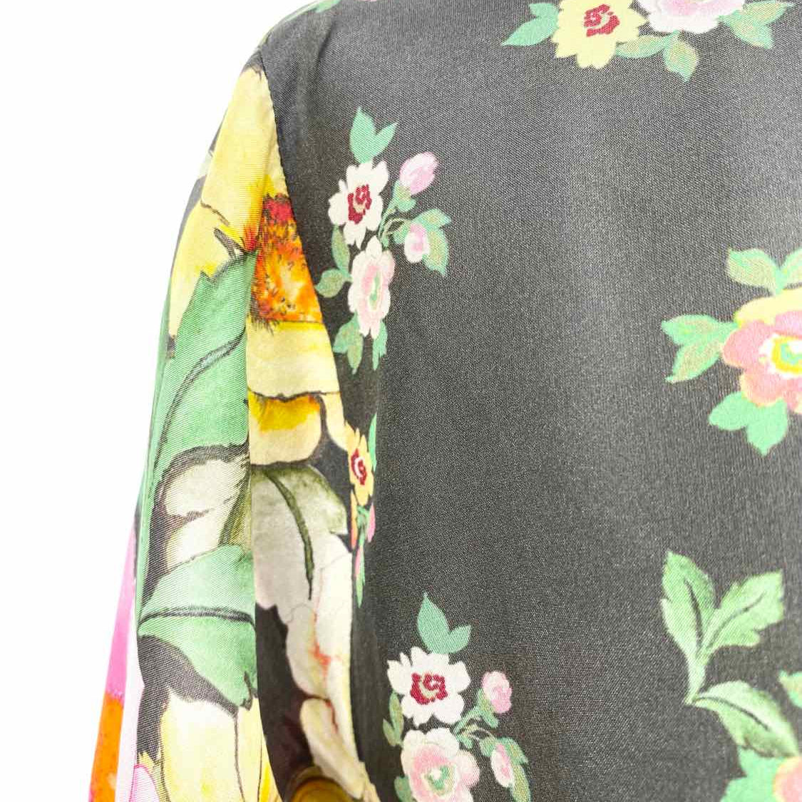 johnny was Hebea Dela Black Multi-Color SZ XS 1/2 Button Silk Floral Long Sleeve