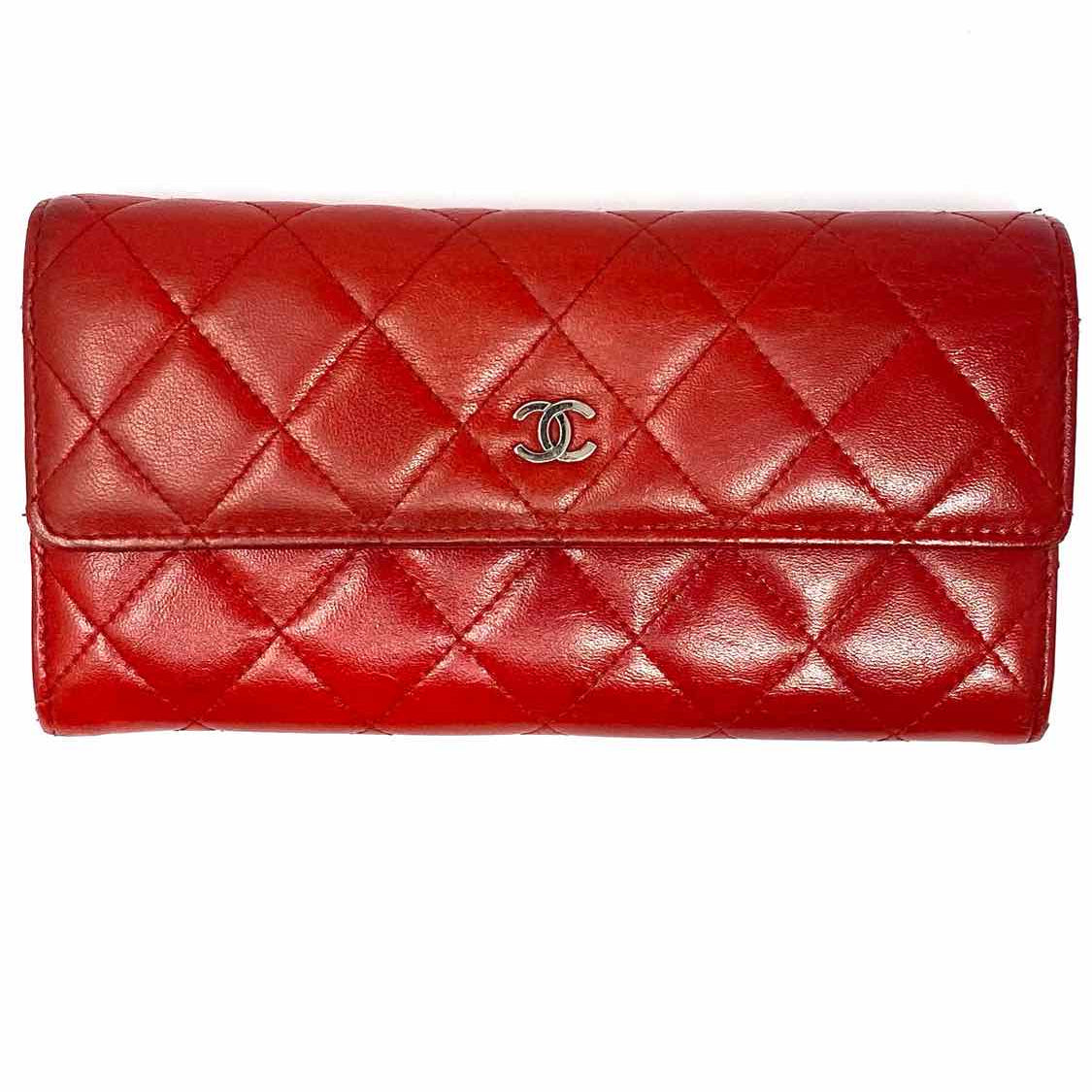 Chanel 2010/11 CC Red Accordion Quilted Leather Wallet
