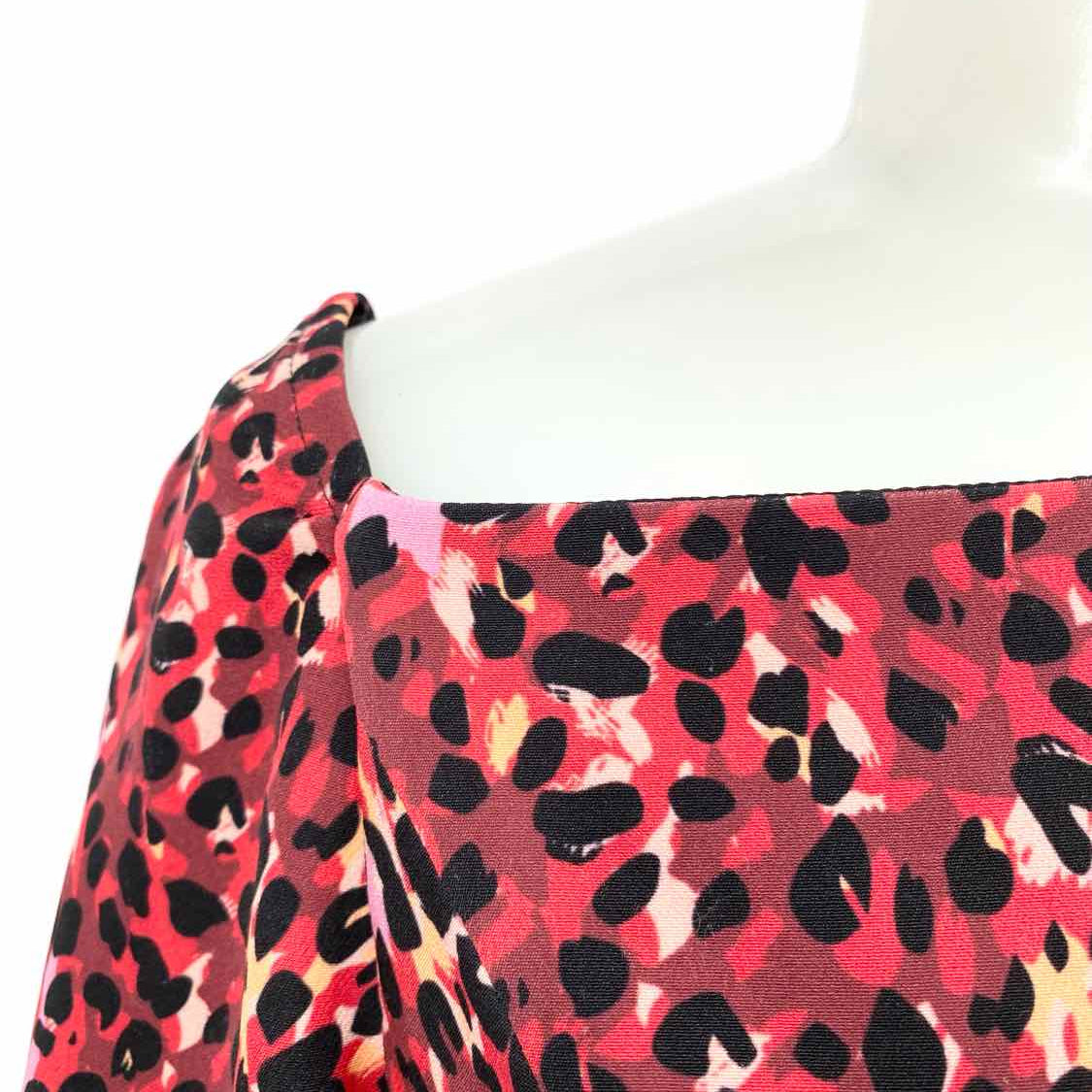 BLACK HALO Women's Pink/Red Size 4 Long Sleeve Cheetah Print Dress