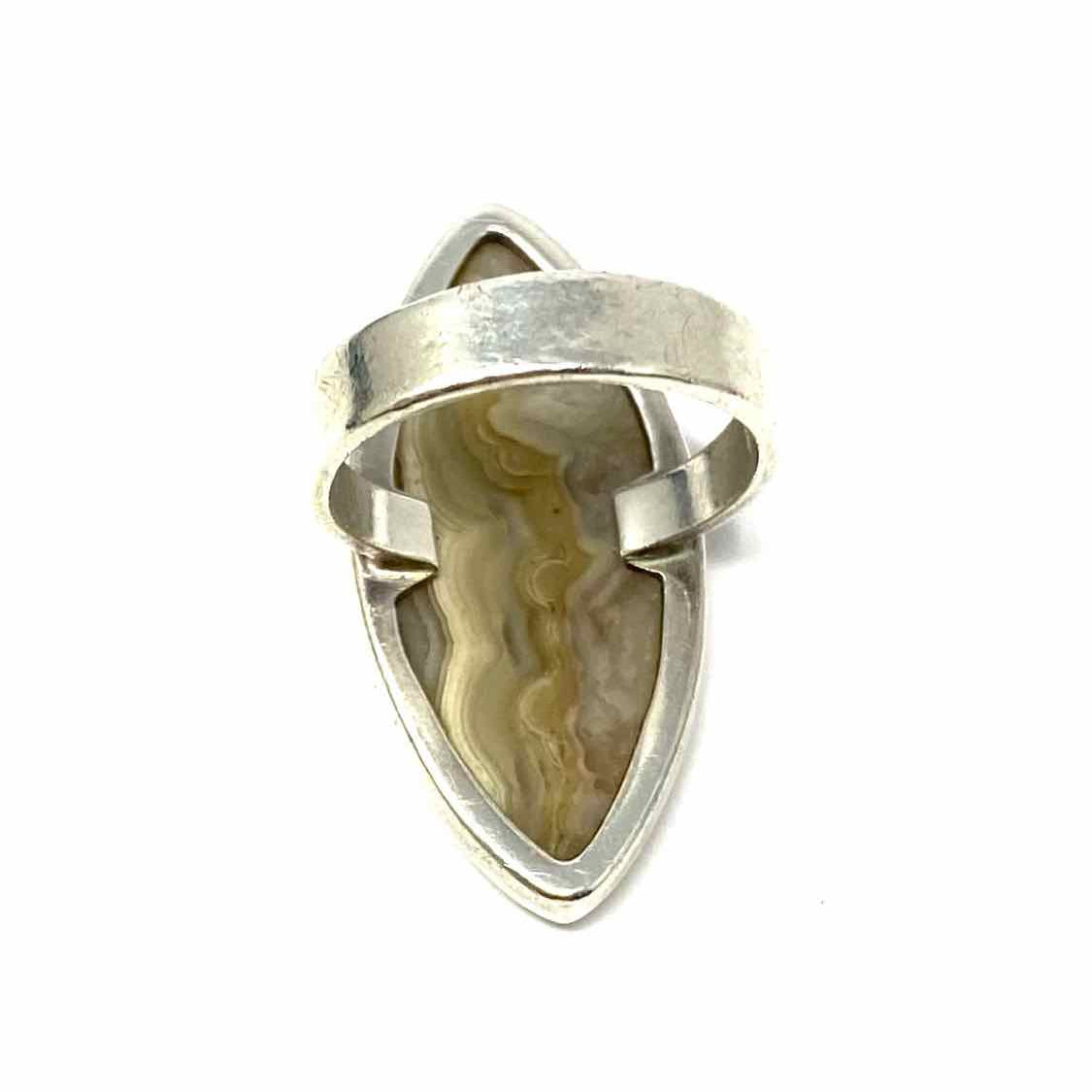 Estate size 7 925 Sterling Silver Beige Marquise Cut Lace Agate Ring