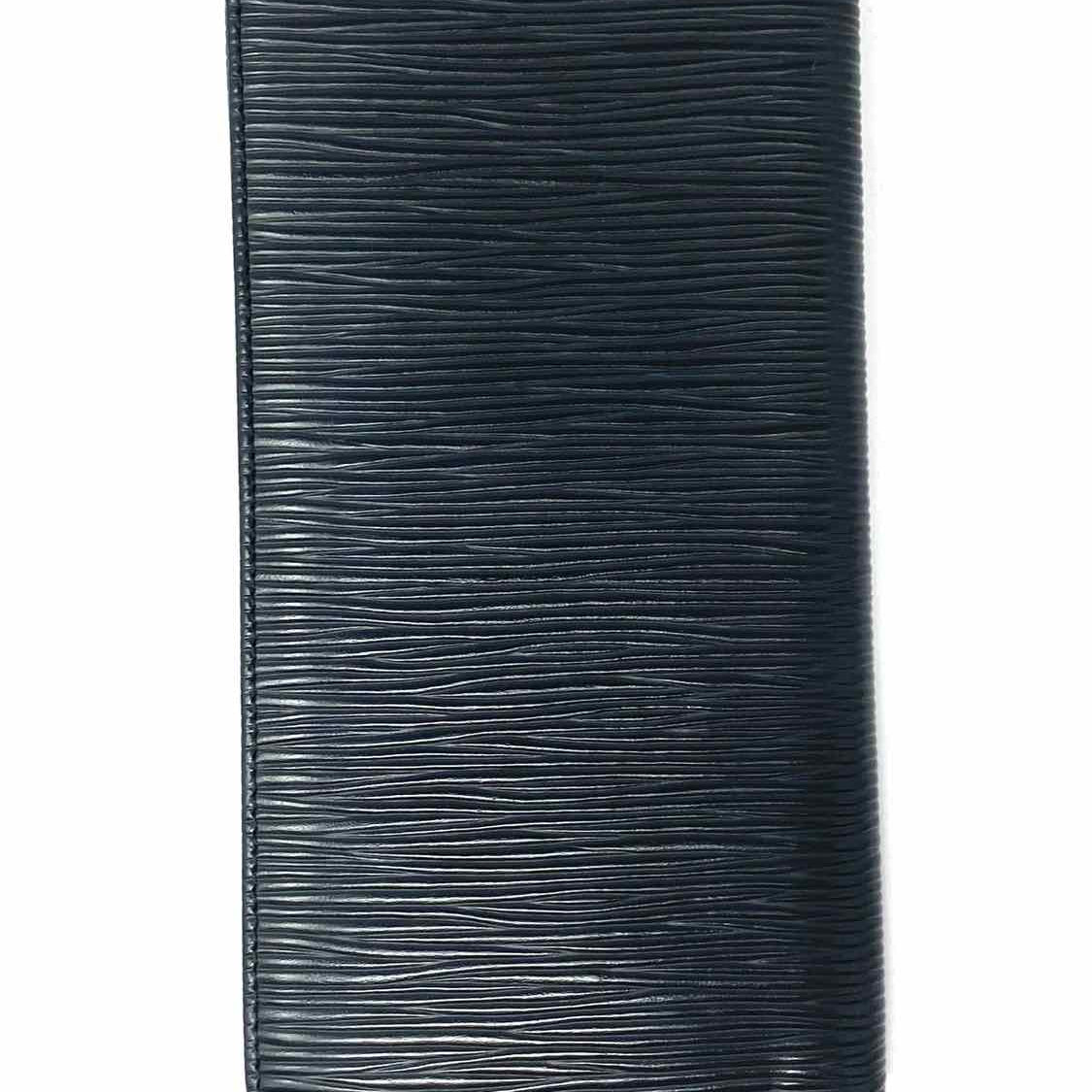 LOUIS VUITTON 2003 Brazza Vintage Black Bi-Fold Epi Leather Wallet