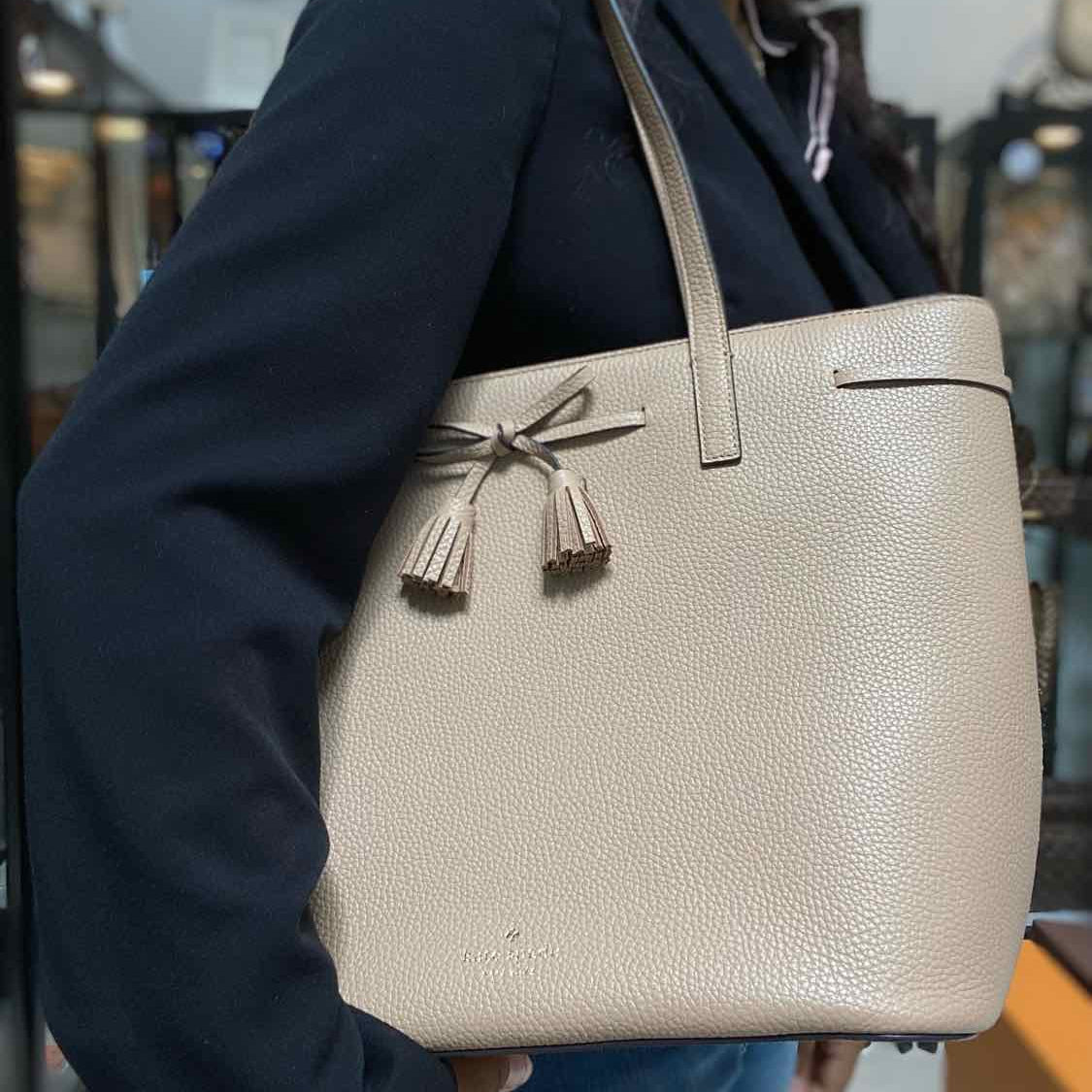 Kate Spade Hayes Medium Beige Tassel Pebbled Leather Tote