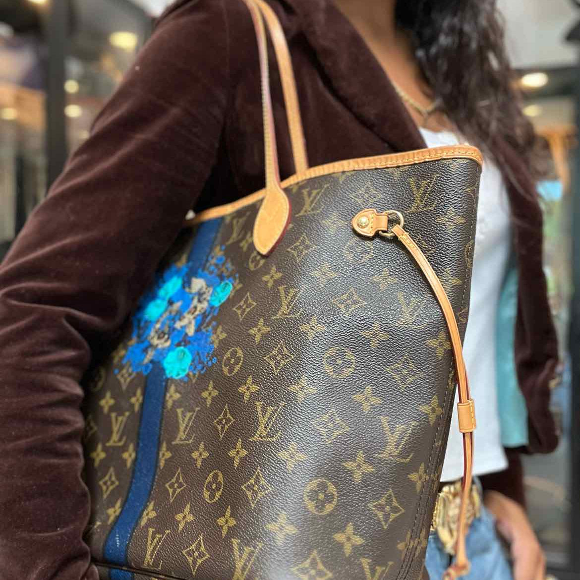 LOUIS VUITTON 2015 Neverfull MM Fish Custom Coated Canvas Brown Monogram Tote