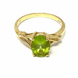 Estate size 7 10K Gold Oval Twisted Peridot Ring