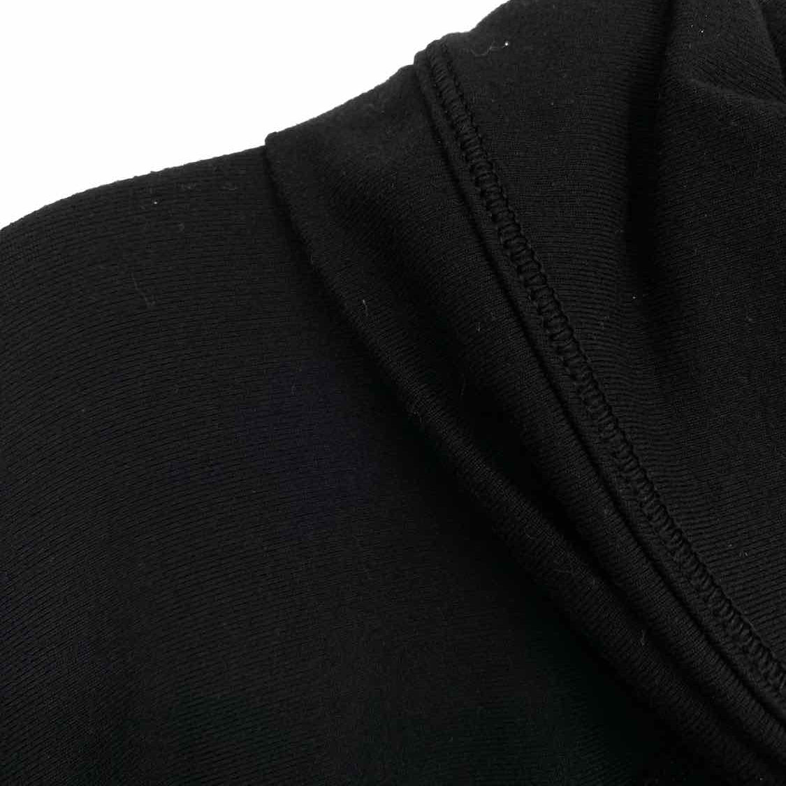 Lululemon Men's Black Cowl Neck Size M Long Sleeve Shirt
