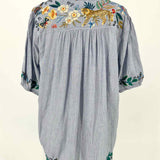johnny was Women's Blue Size S tunic Embroidered Short Sleeve Top