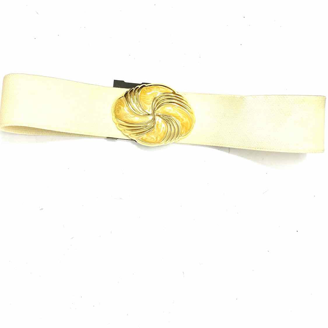 Day Lor Elastic Cream Buckle 27" Made in USA Belt