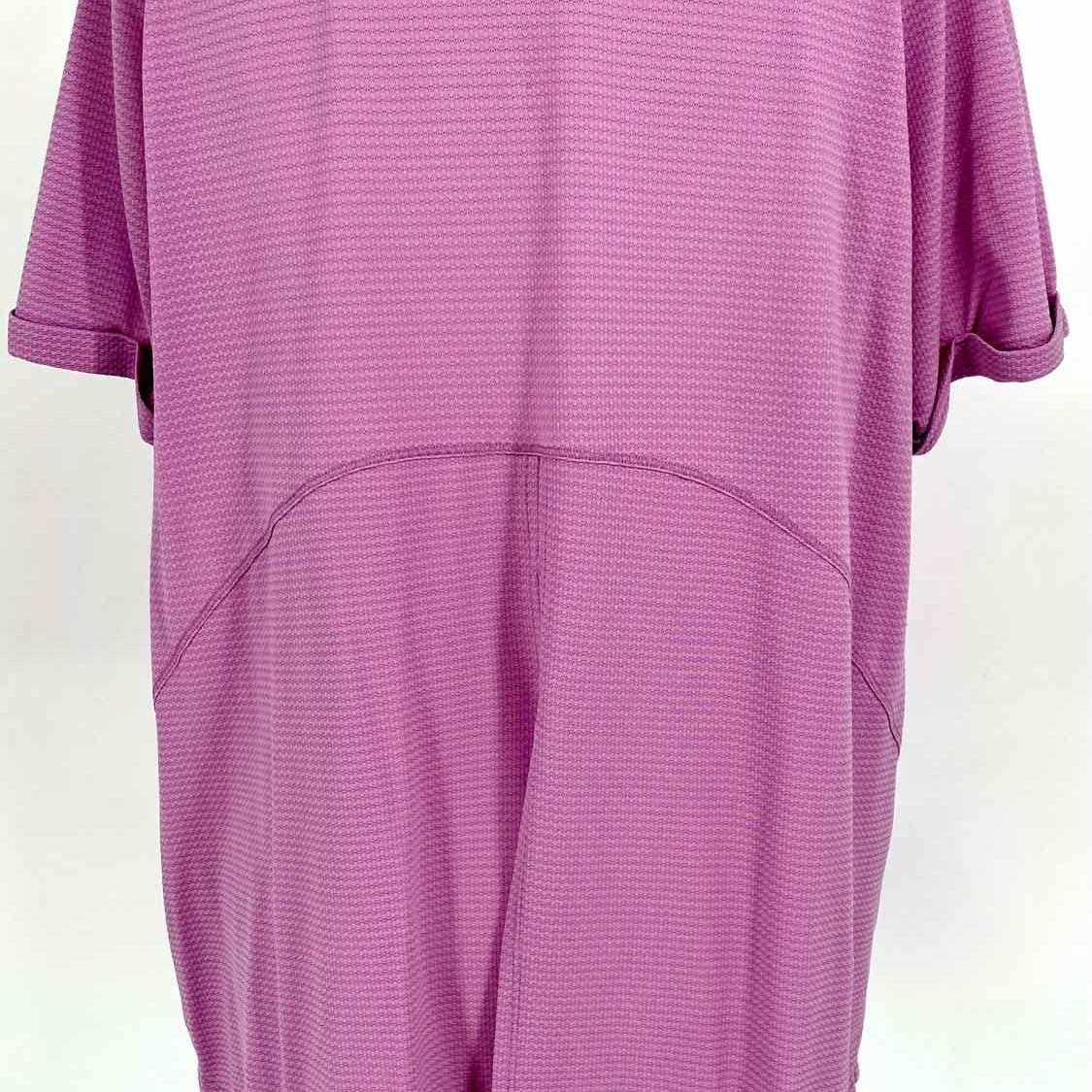 Lululemon Women's Pink Size 12 Crew Textured T-shirt