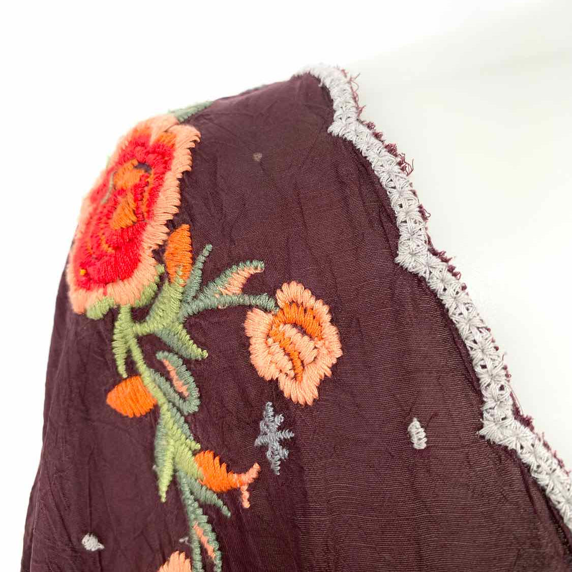 johnny was Bennett Women's Burgundy Sz XXL tunic Floral Embroidered Long Sleeve