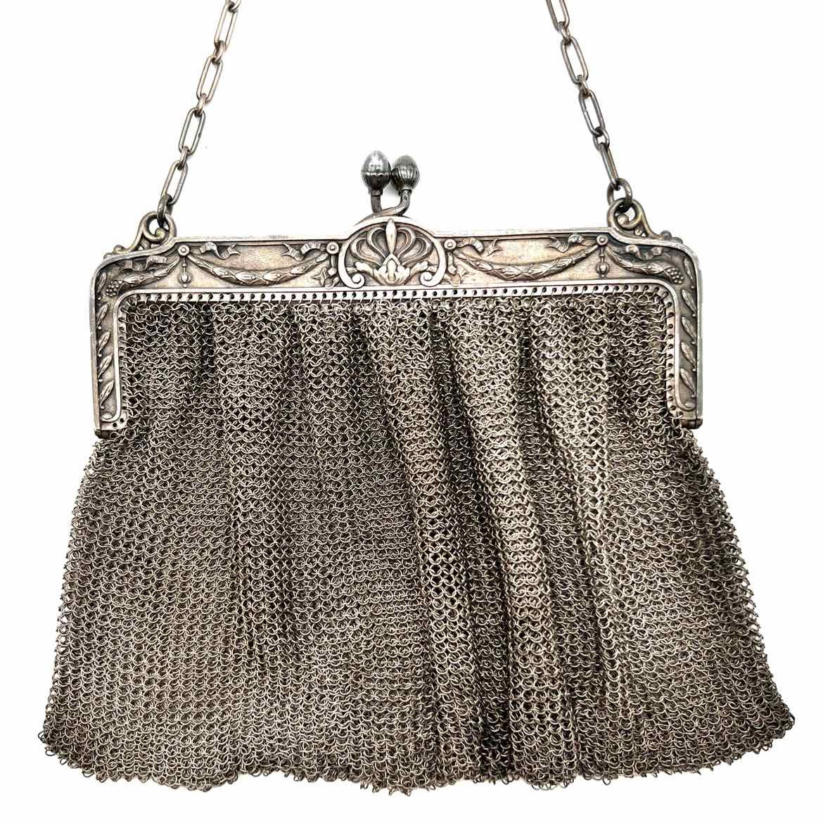 Silver Kisslock Filigree Chainmail Clutch