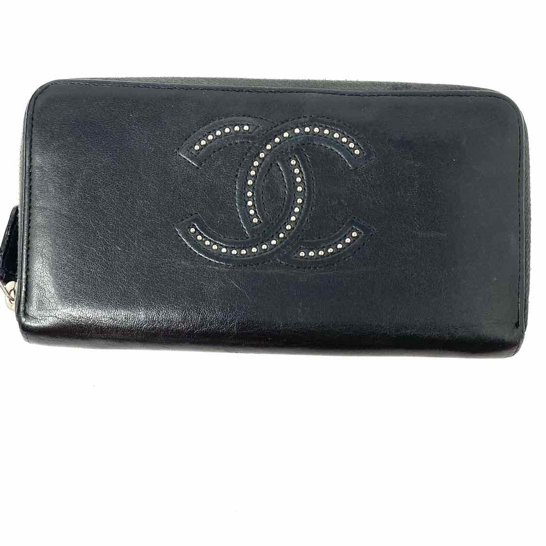 Chanel 2014-15 CC Studded Black Zippy CC Wallet
