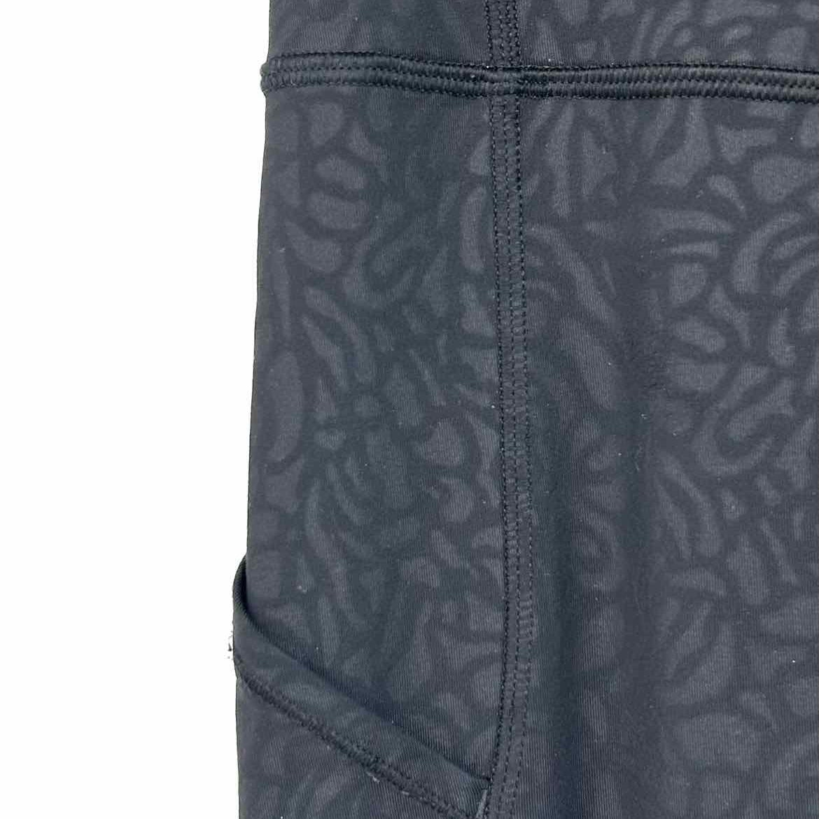 Lululemon Women's Charcoal Size 6 Crop Abstract Leggings