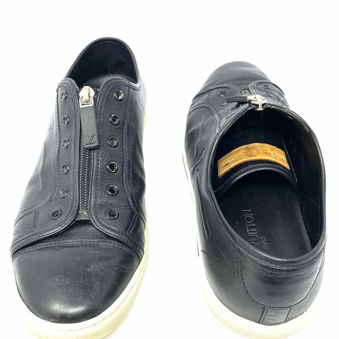 LOUIS VUITTON Men's Black Shoe Size 8 Leather Zip Sneakers