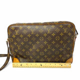LOUIS VUITTON 1982 Nile 34 Brown Monogram Vintage Messenger Bag