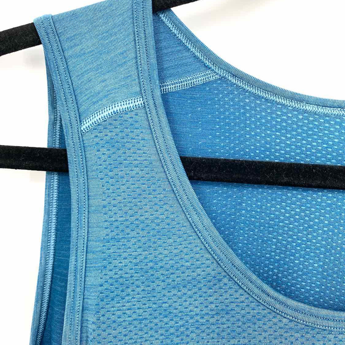 Lululemon Men's Blue Size M heather Sleeveless