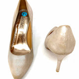Badgley Mischka Women's Beige Stiletto metalic Size 7.5 Pumps