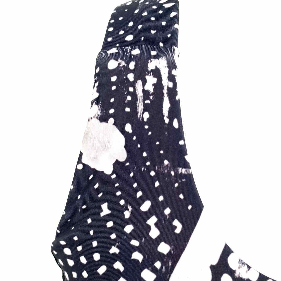 Lululemon All Sport W2CBKS Women's black/white Size 4 Racerback Abstract Bra