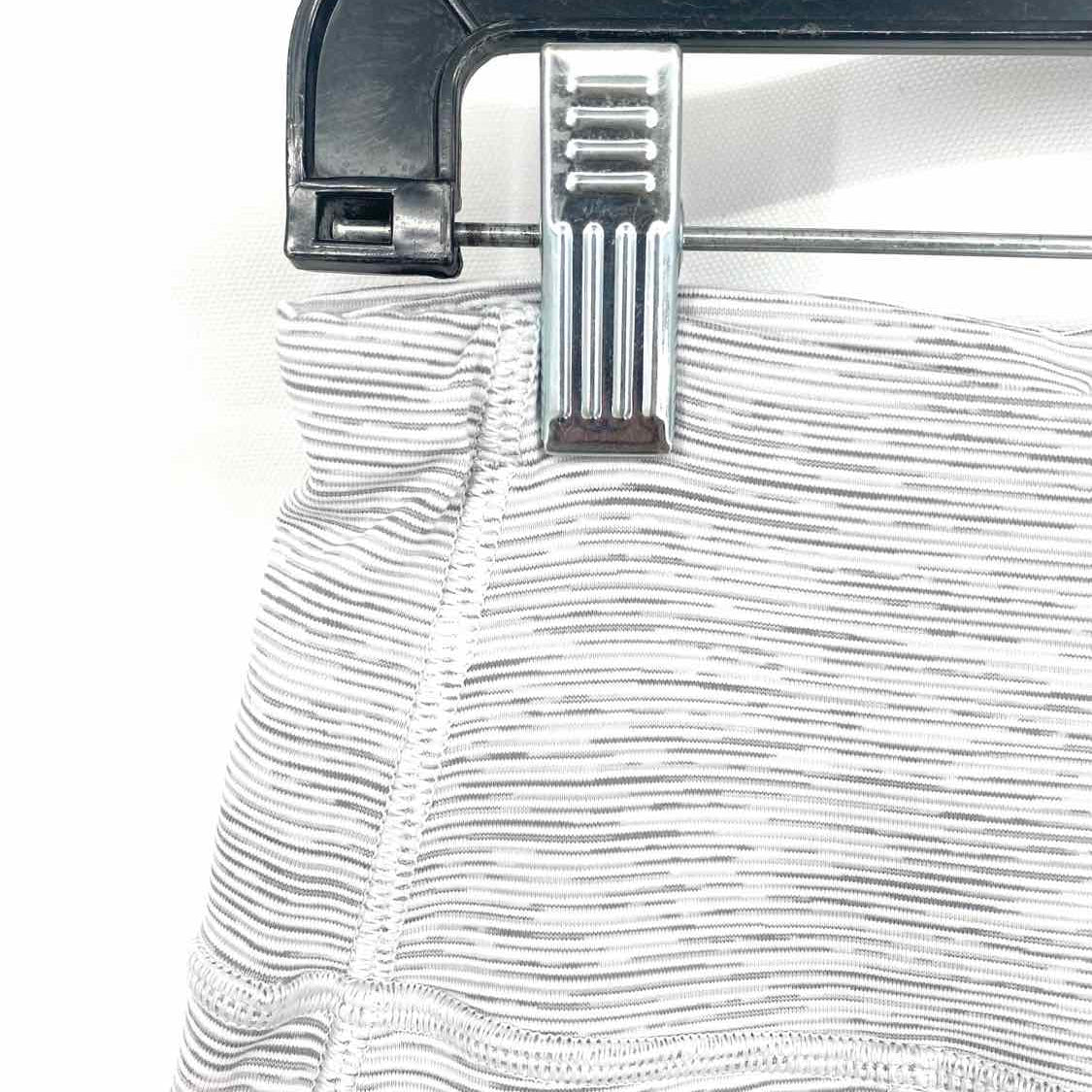 Lululemon Invigorate Women's Gray Size 8 High Rise Stripe Leggings