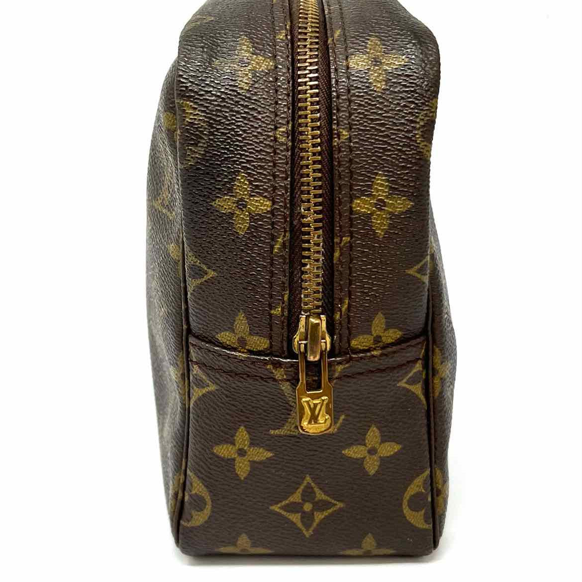 LOUIS VUITTON 1988 Trousse Toilette 28 Brown Monogram Made in France Clutch