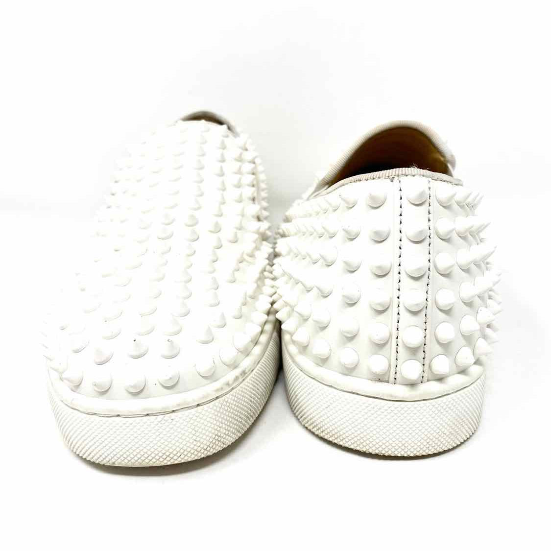 Christian Louboutin Roller Boat Men's White Spike Shoe Size 39.5/6.5 Sneakers