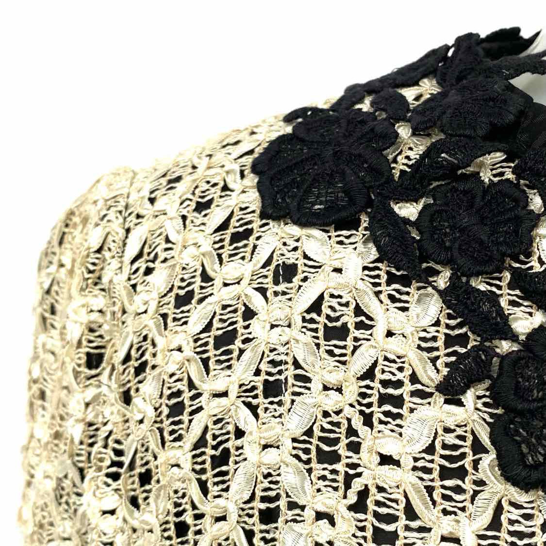 DOLCE & GABBANA Women's Black & White Size 40/S Button Down Lace Jacket