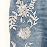 johnny was Women's Blue Size 31/12 Boyfriend Embroidered Floral Jeans
