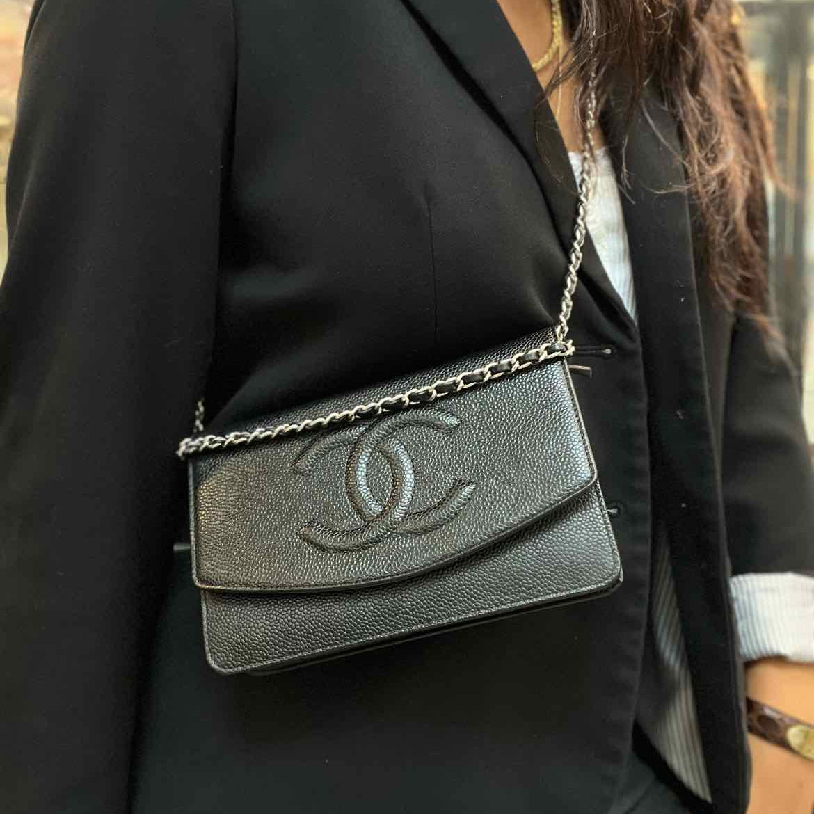 Chanel 05/06 Timeless Vintage Black Flap CC Caviar Leather Wallet on Chain
