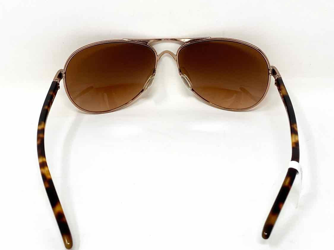 Oakley Rose Gold Aviator Tortoise Sunglasses - Article Consignment
