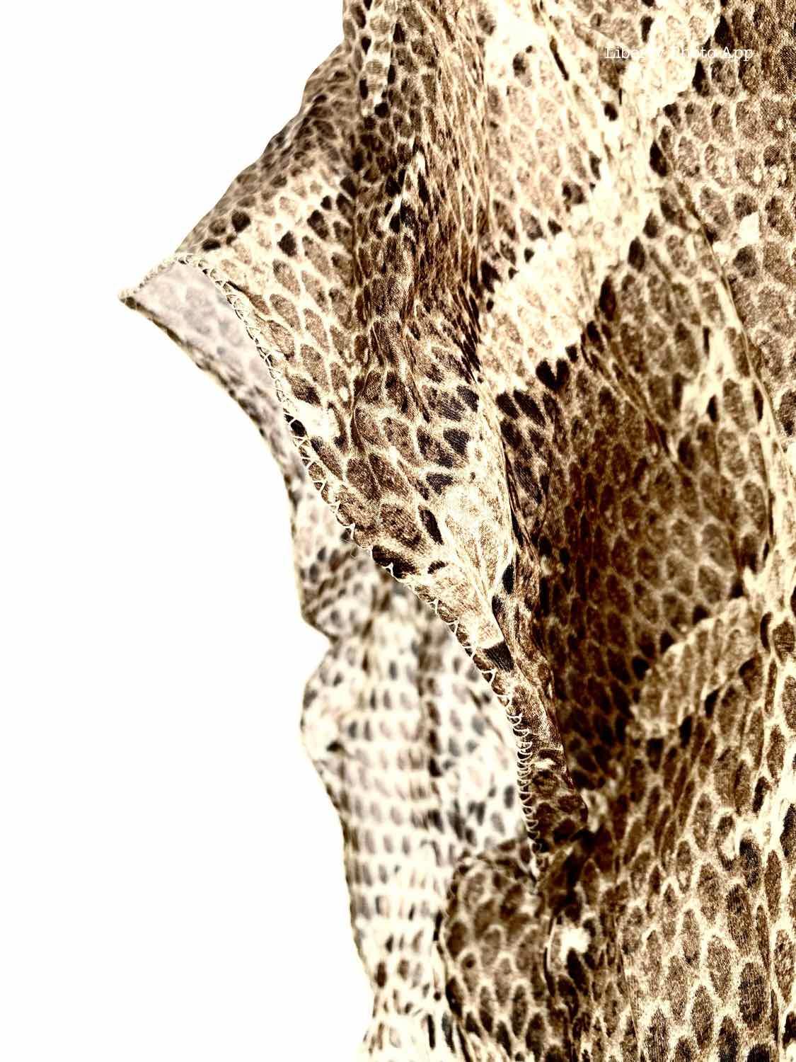 Roberto Cavalli Size 6 Brown/Tan V-Neck Silk Snake Print Sleeveless - Article Consignment