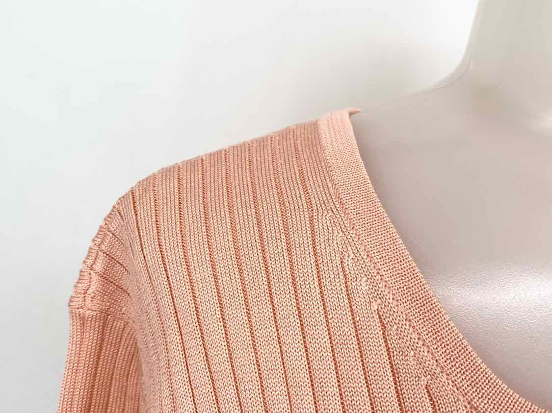 ESCADA by M LEY Women's Peach Silk Knit Ribbed Size 40/10 Short Sleeve Top - Article Consignment