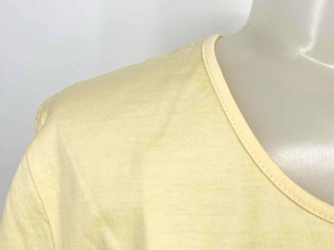 roccobarocco Women's Yellow T-shirt Jersey Rhinestone Size 48/L Short Sleeve Top - Article Consignment
