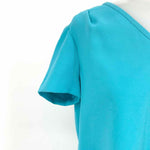Trina Turk Women's Sky Blue V-Neck Size XS Short Sleeve Top - Article Consignment