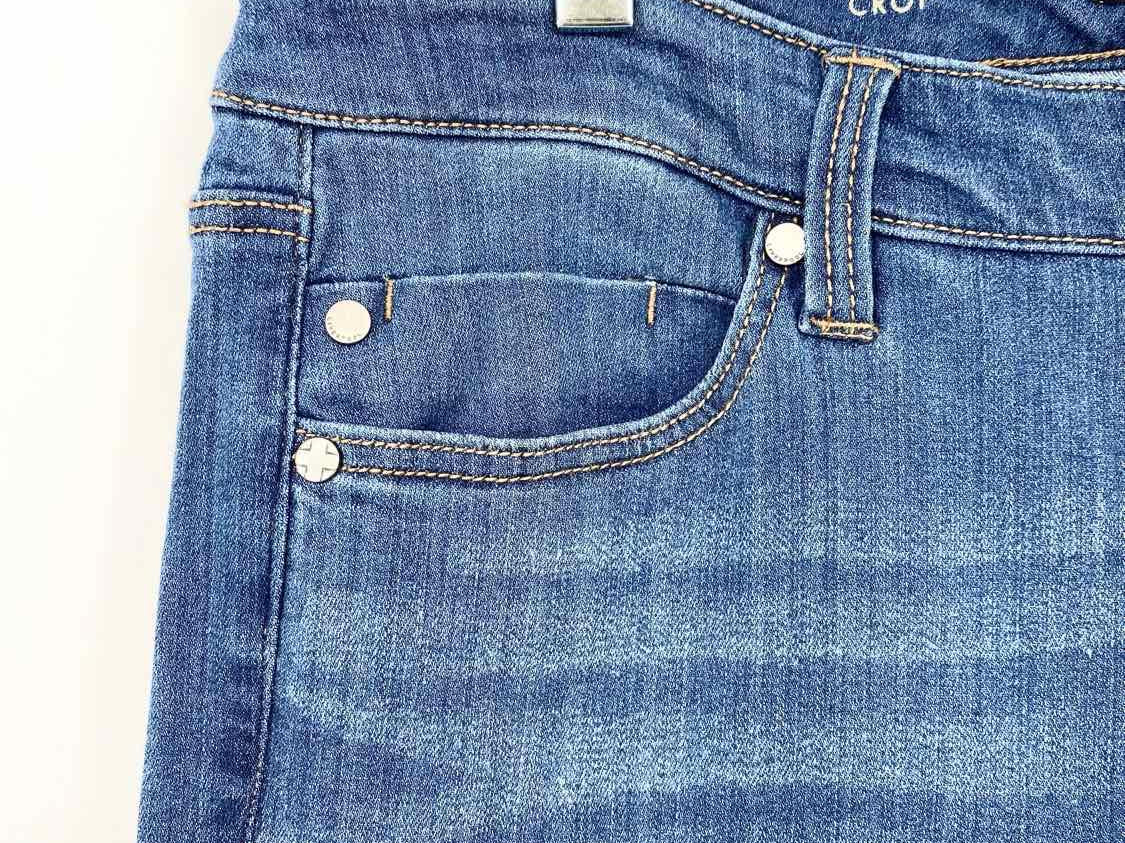 LIVERPOOL Women's Blue Crop Denim frayed Size 33/16 Jeans - Article Consignment