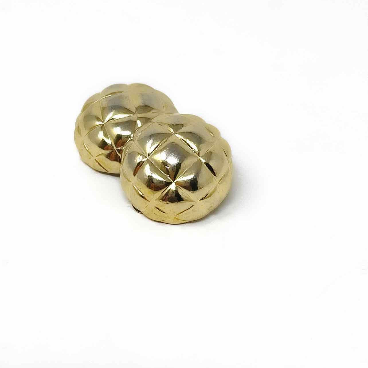 Erwin Pearl Gold Plated Gold Tone Dome Quilted Clip-ons - Article Consignment