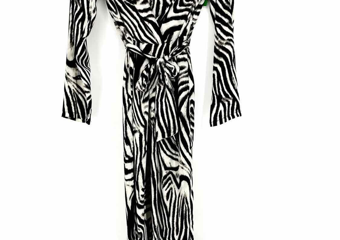 NASTY GAL collection Women's black/white Long Sleeve Zebra Size M Jump Suit - Article Consignment