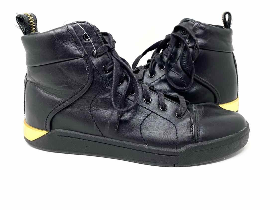 Diesel Men's Black/Gold Lace-up Shoe Size 8 Sneakers - Article Consignment