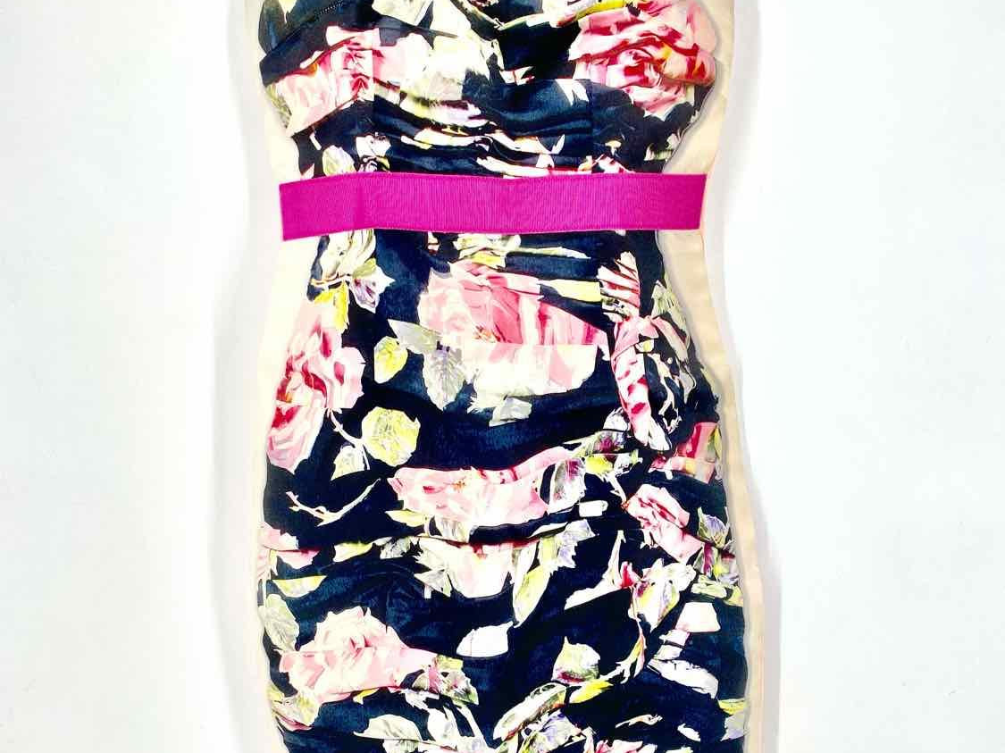D&G Women's Navy/Pink sheath Floral Size 36/0 Dress - Article Consignment