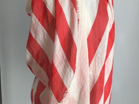 RED/WHITE Scarf - Article Consignment