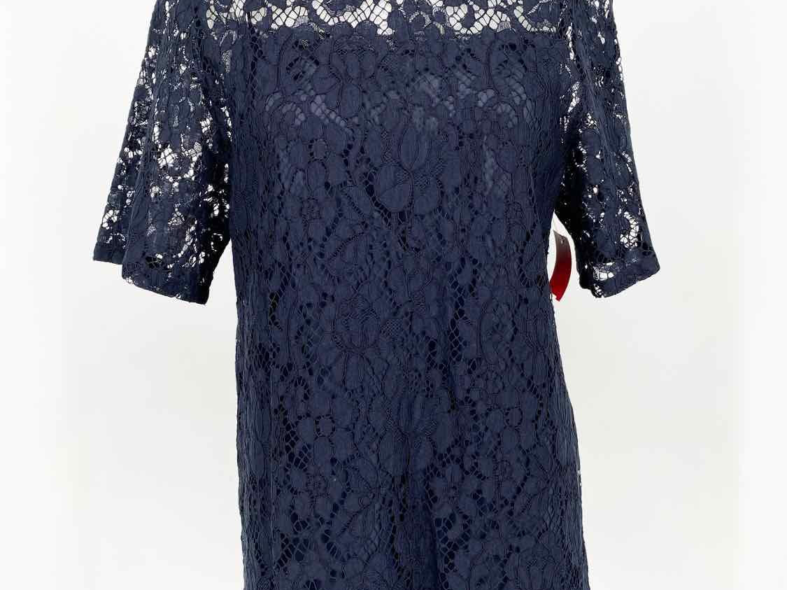 Prada Women's Navy Blouse Silk Blend Lace Italy Size 40/4 Short Sleeve Top - Article Consignment