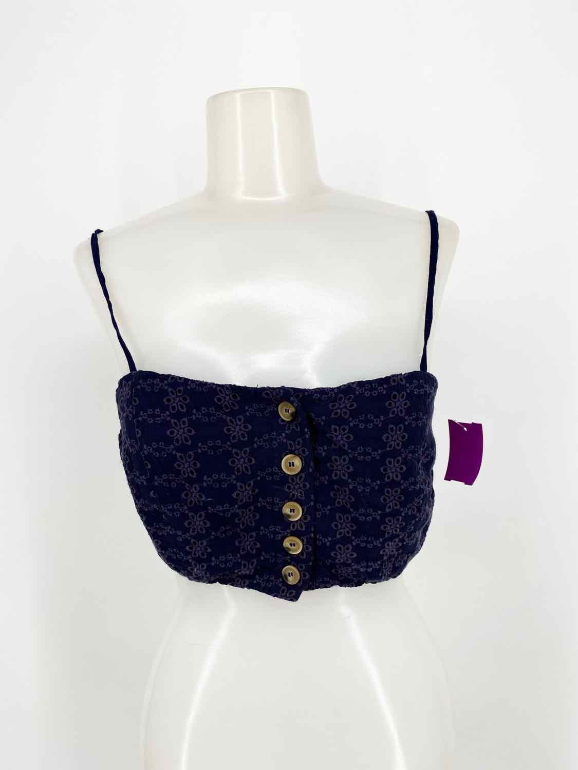 Nomad Women's Navy Crop Eyelet Size S Sleeveless - Article Consignment