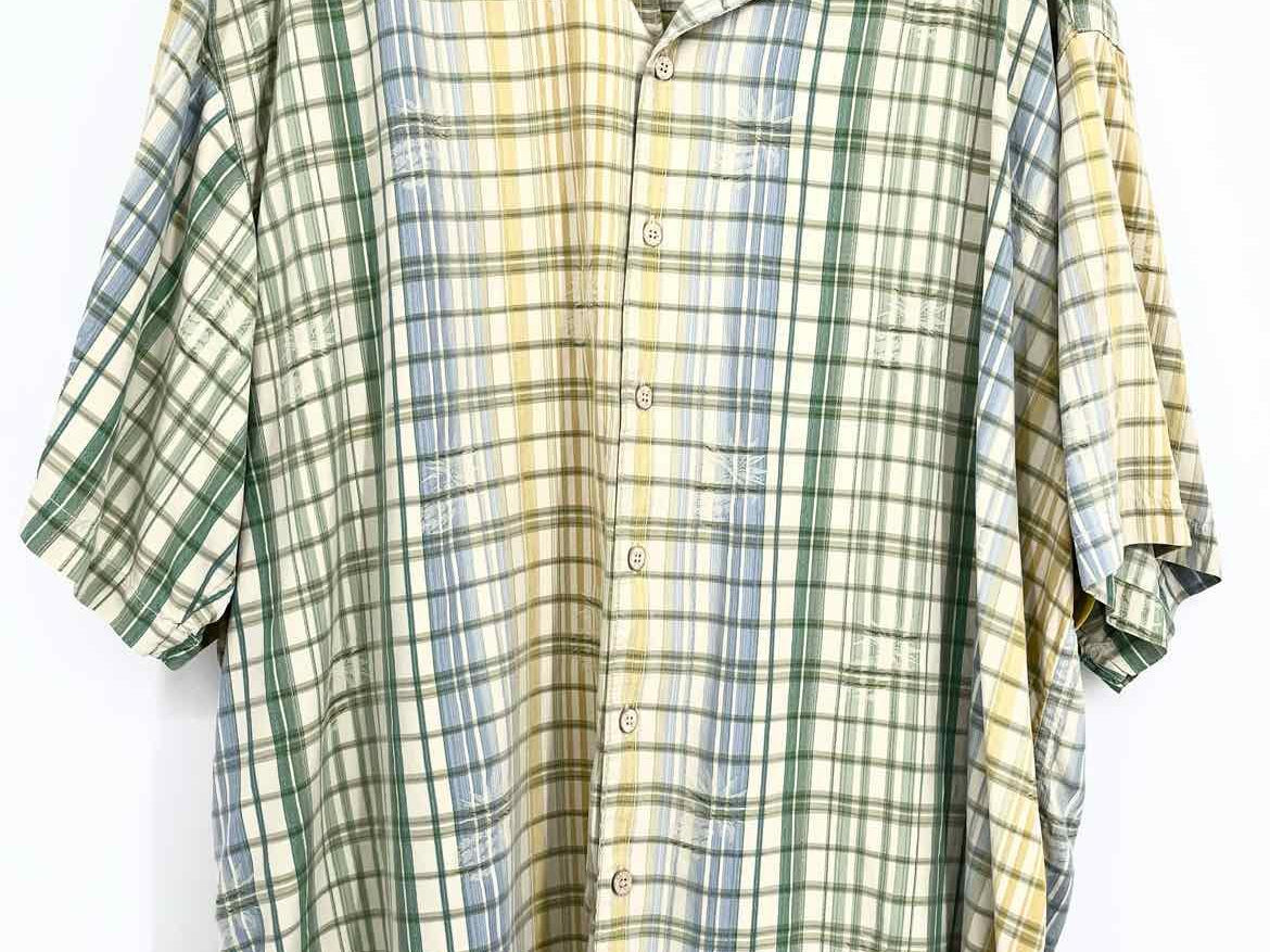Tommy Armour Women's Green/Blue/White Plaid Resort Size XXL Short Sleeve Shirt - Article Consignment